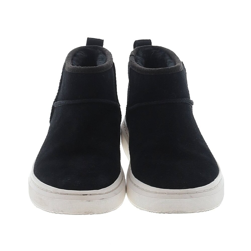 UGG Mini Black Boots Size 8 EUC